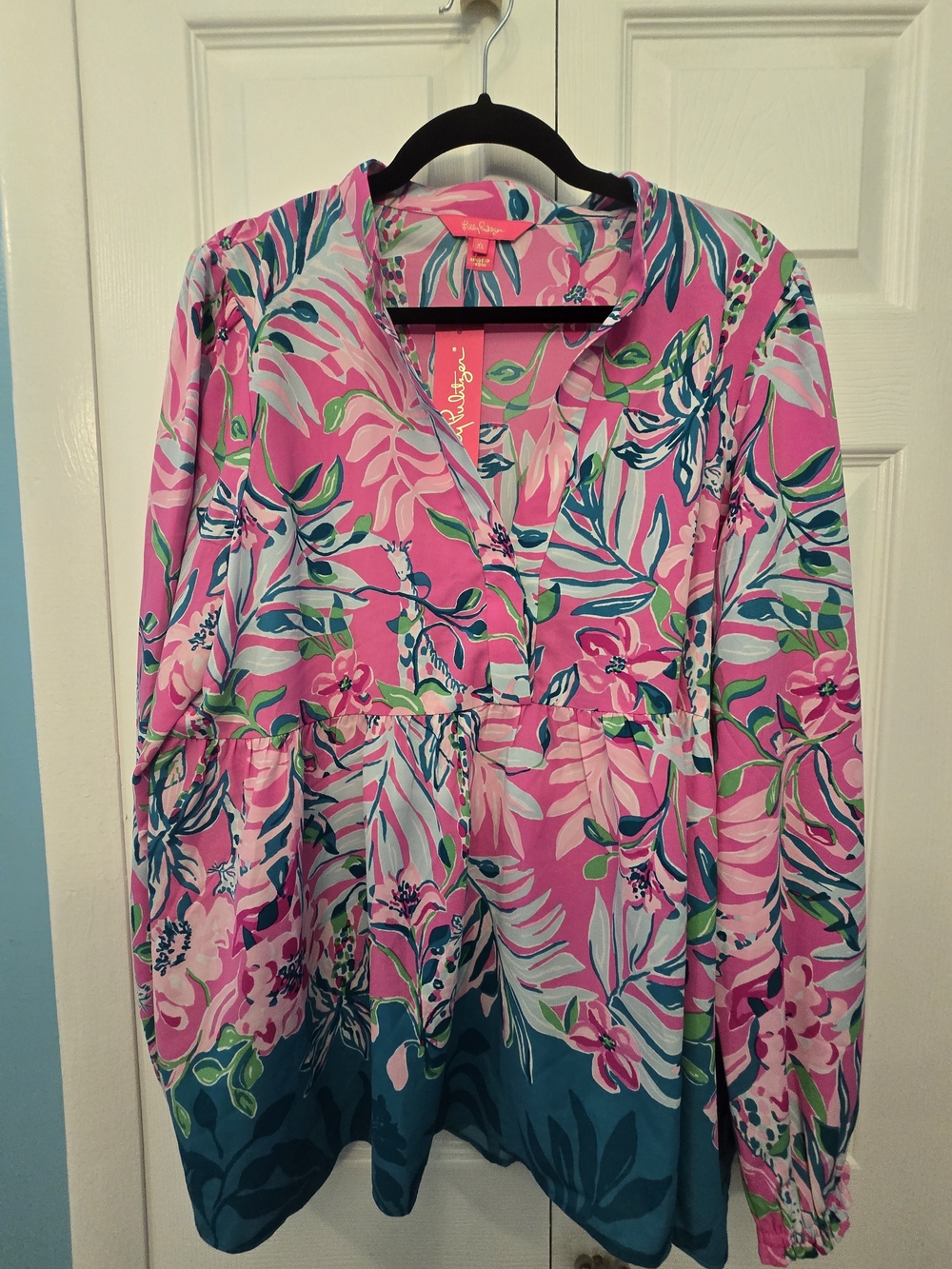 Lilly Pulitzer Pink Floral Tunic with Green & Blue Leaves